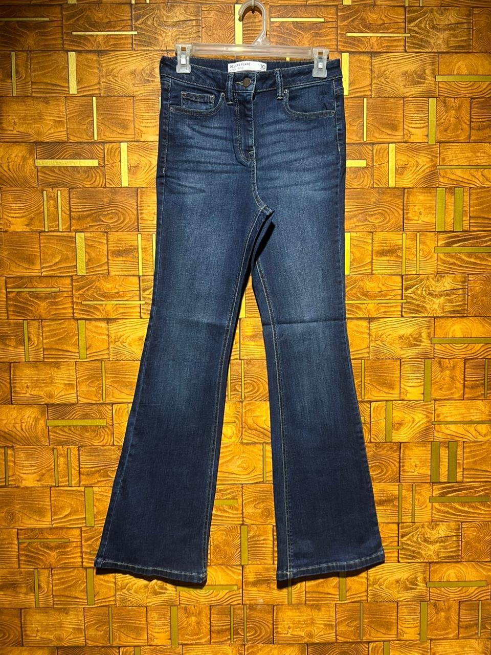 Bell bottom jeans west 28