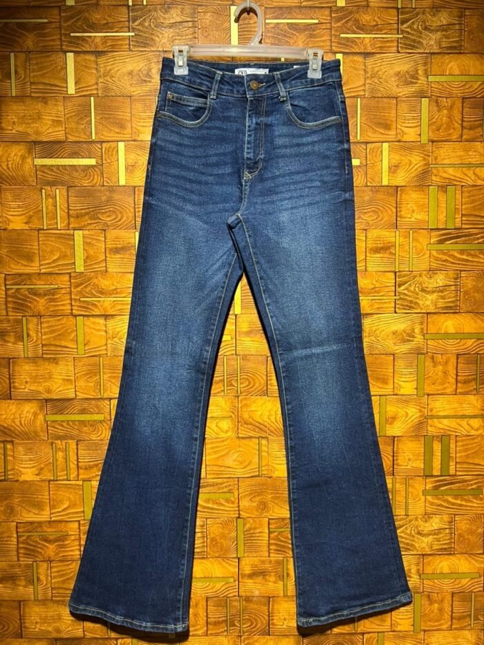 Bell bottom jeans west 30