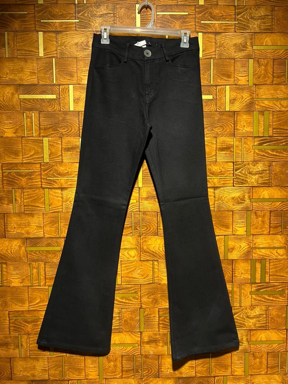 Bell bottom jeans west 28