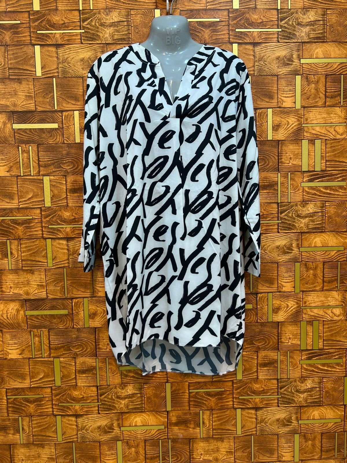 Long top XL silk length 36 chest 25