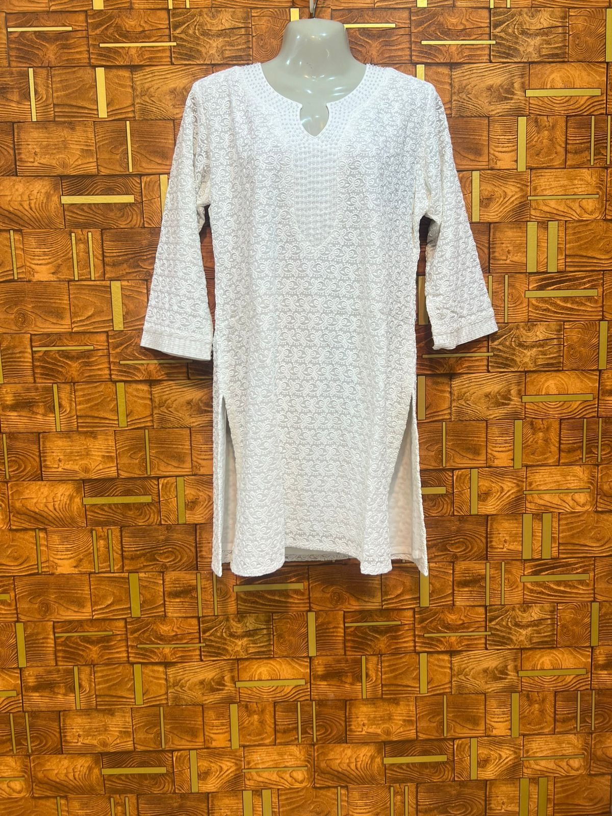 Long top medium chikankari length 33 chest 20
