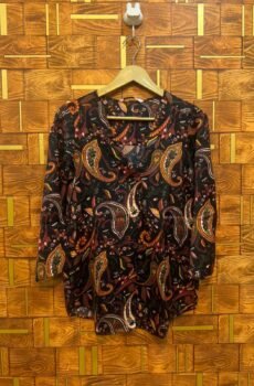 Short top small silk length 27 chest 18