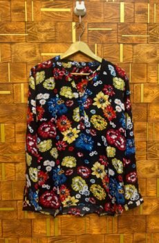 Short top large linen length 27 chest 23