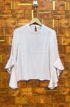 Short top small chiffon length 22 chest 19