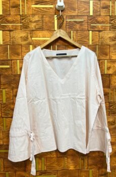 Short top XL cotton length 25 chest 27