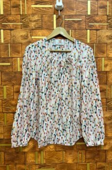 Short top medium chiffon length 26 chest 20