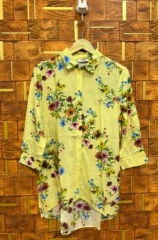 Short top small linen length 26/32 chest 19