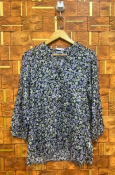 Short shirt medium chiffon length 28 chest 20