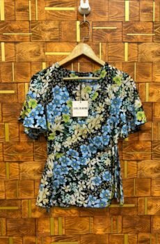 Short top small chiffon length 25 chest 18