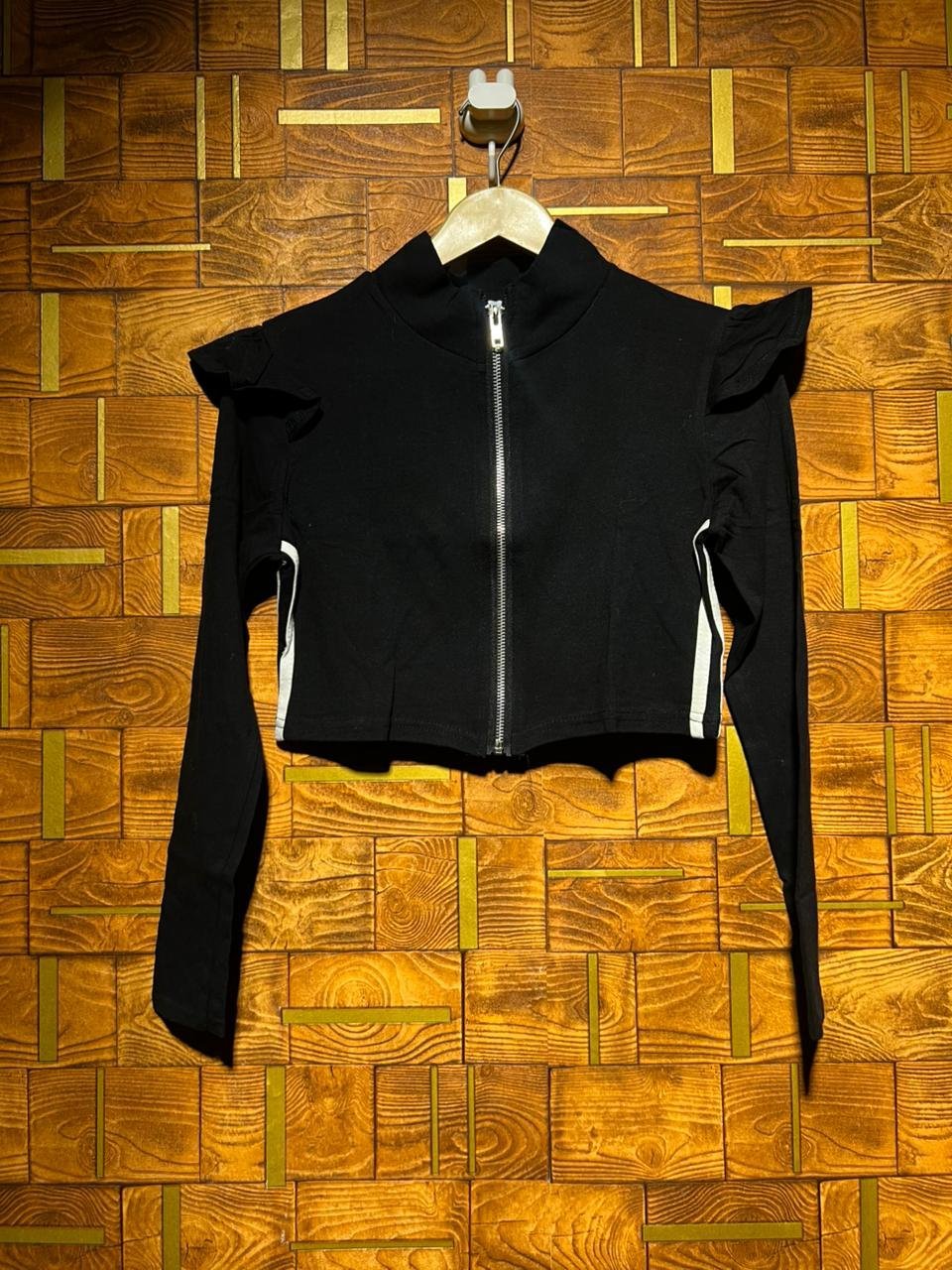 Crop top  jersey small