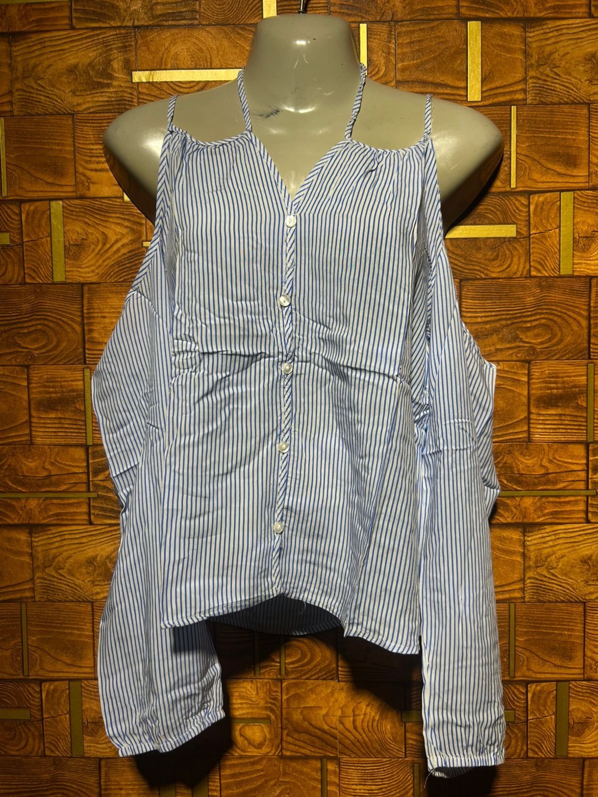 Crop top  cut sleeves linen small