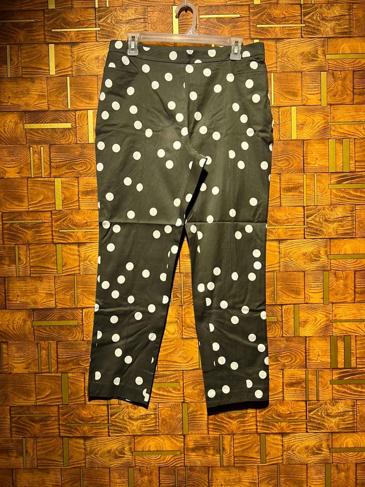 Premium Stretchable Jegging Pant – Soft & Comfortable Fit”
Medium length 37
J190
