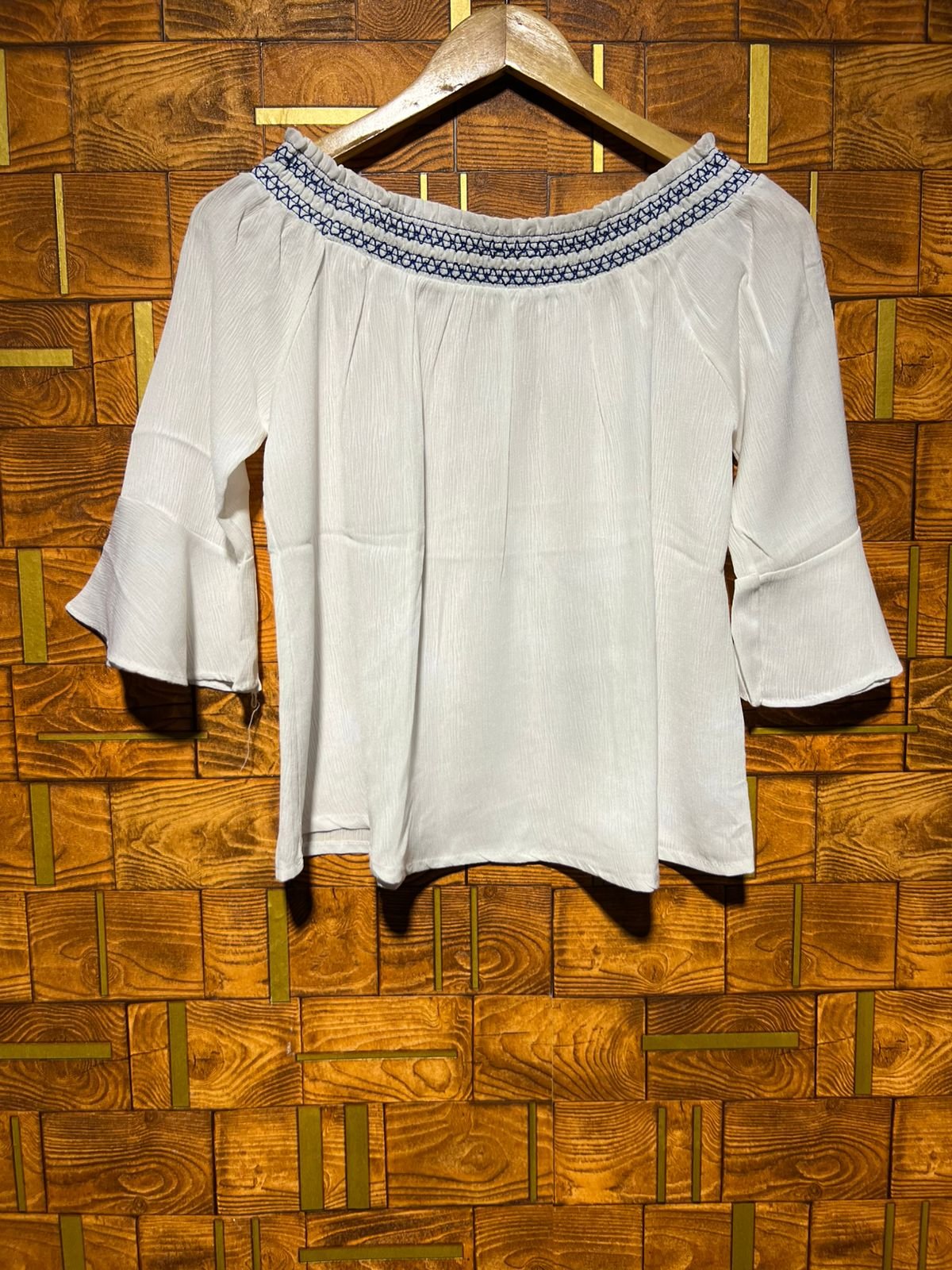 Short Top small chiffon chest 18 length 21