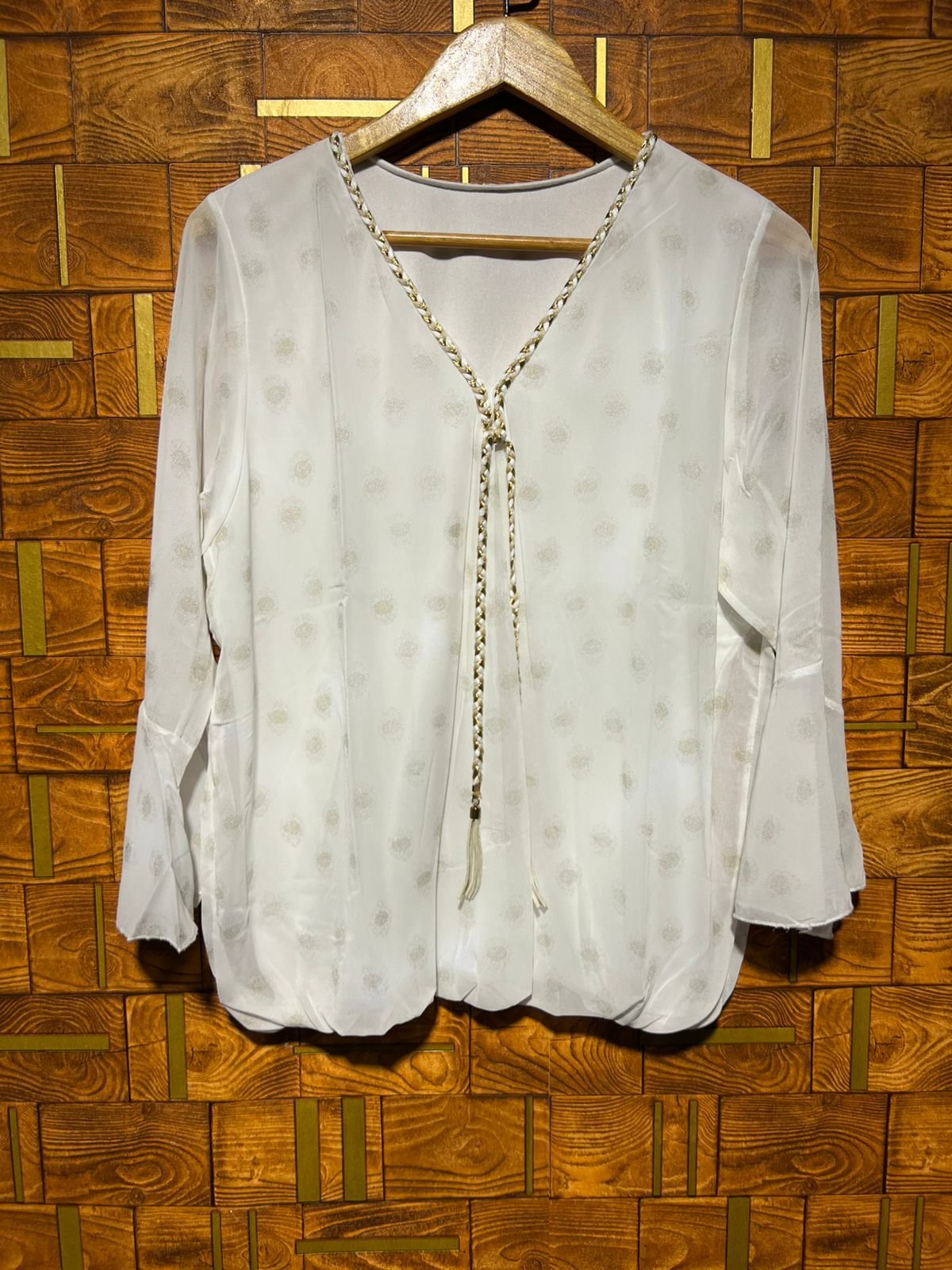 Short Top medium chiffon chest 20 length 24