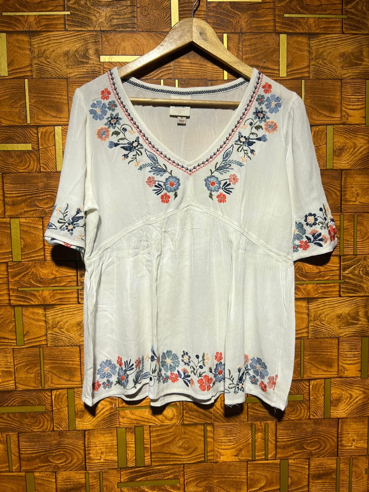 Short Top medium linen chest 20 length 27