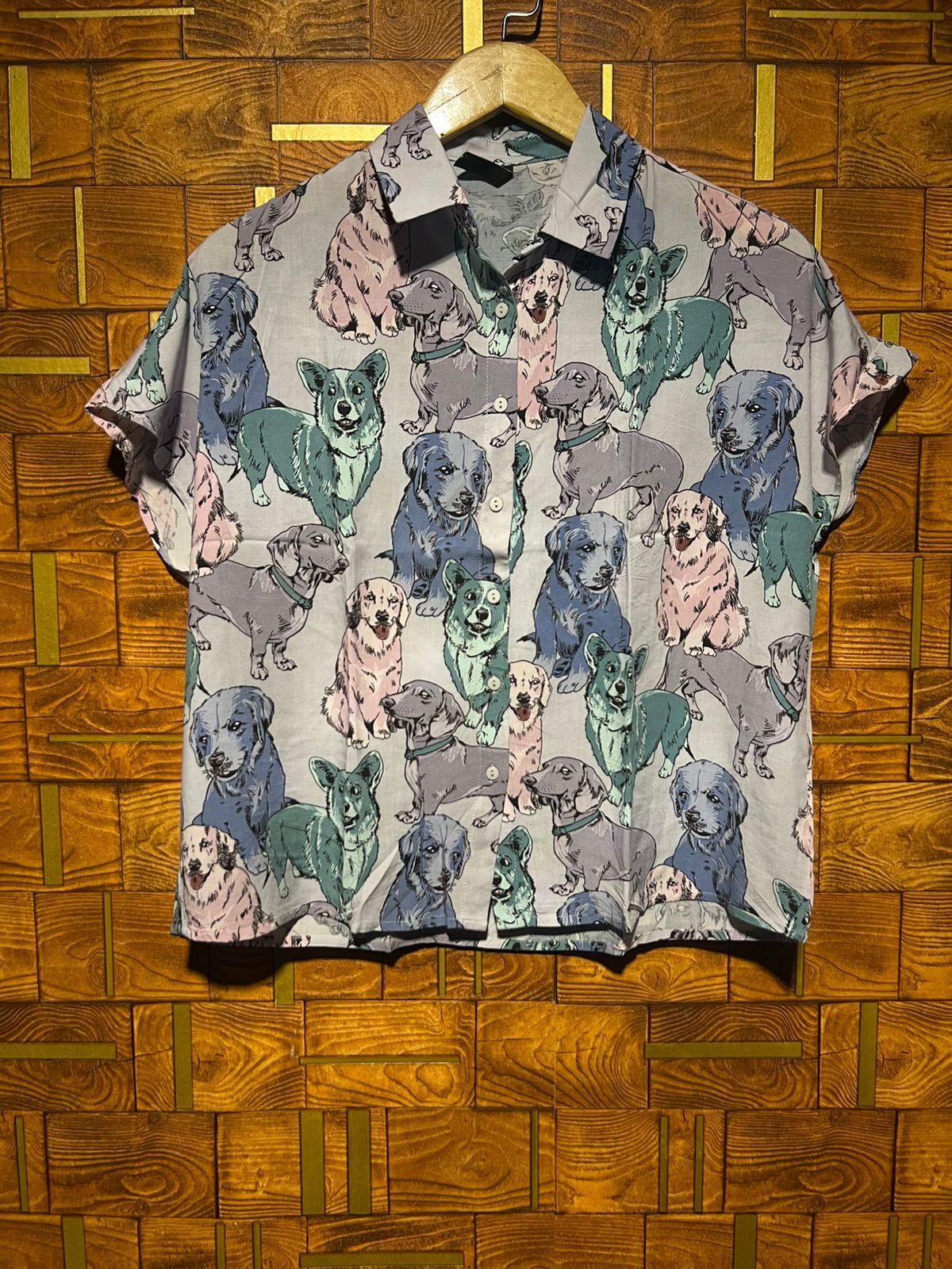 Short Top medium linen chest 21 length 22