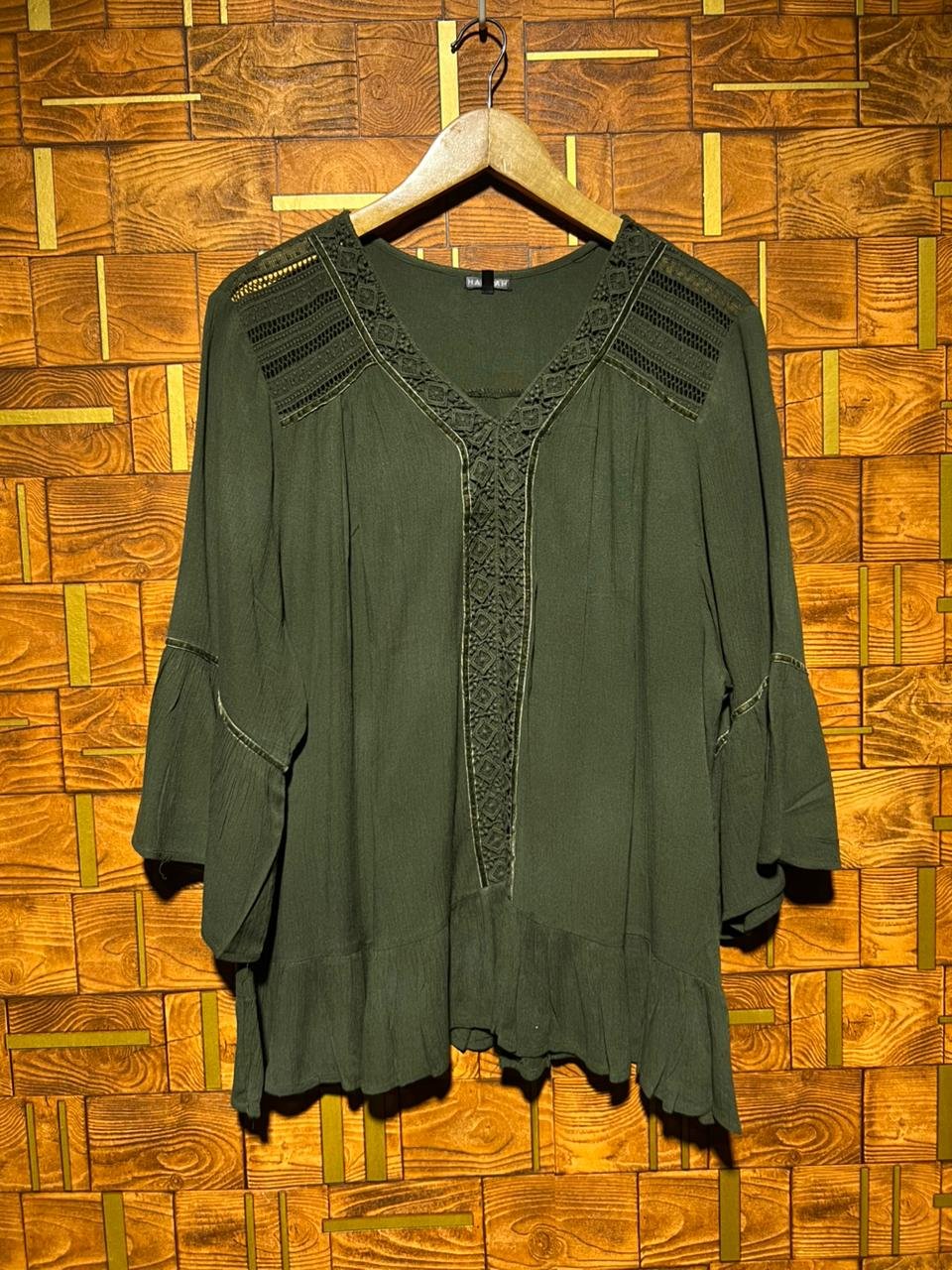 Short top large linen chest 25 length 27