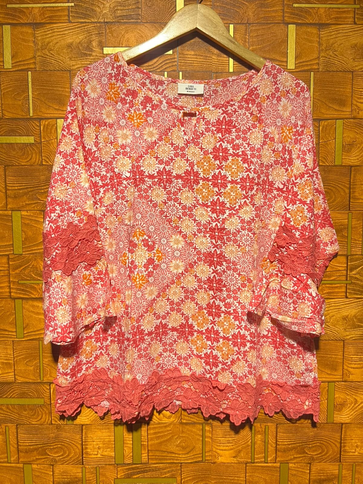 Short top medium linen chest 21 length 27