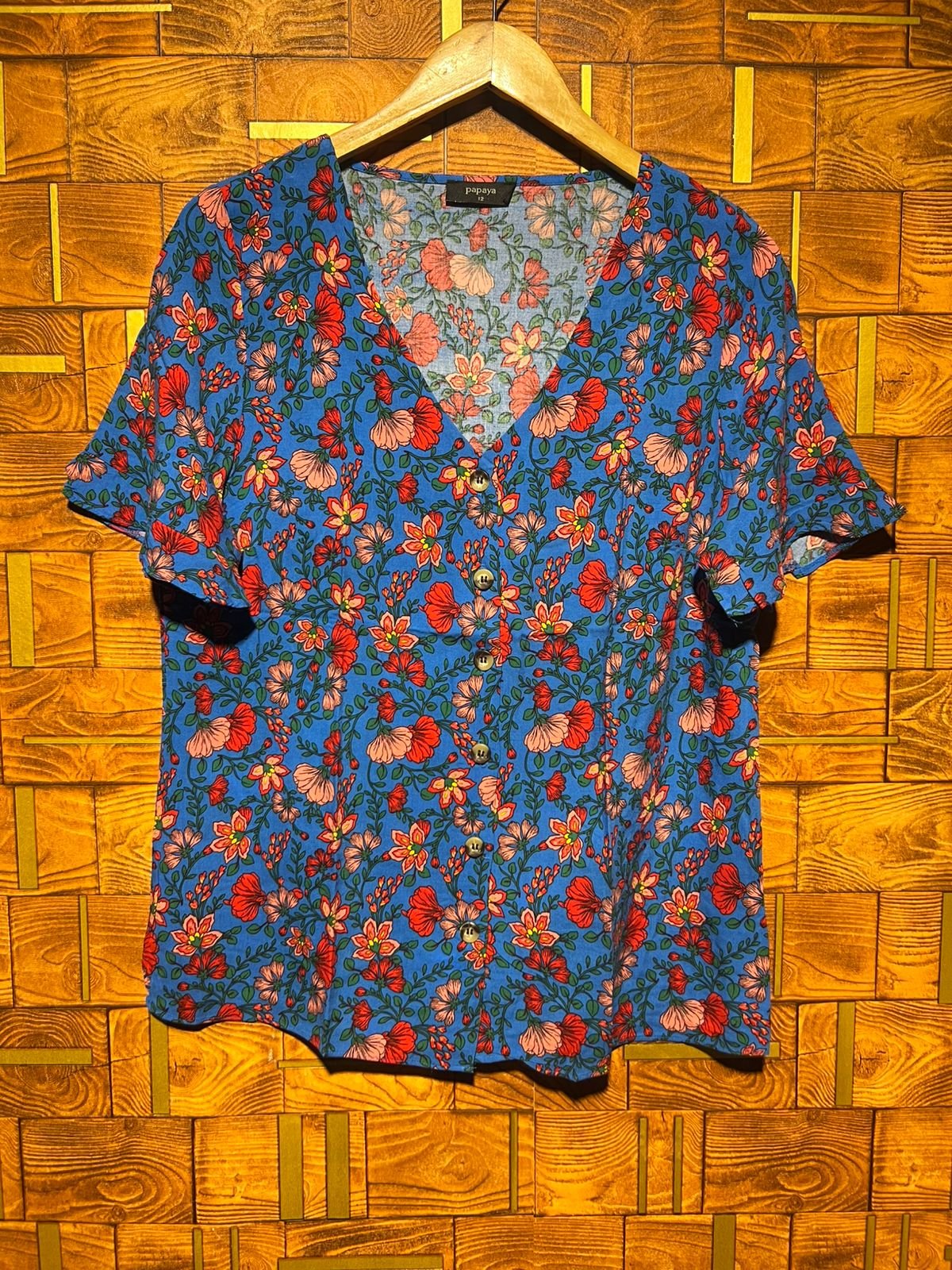 Short top small linen chest 19 length 25