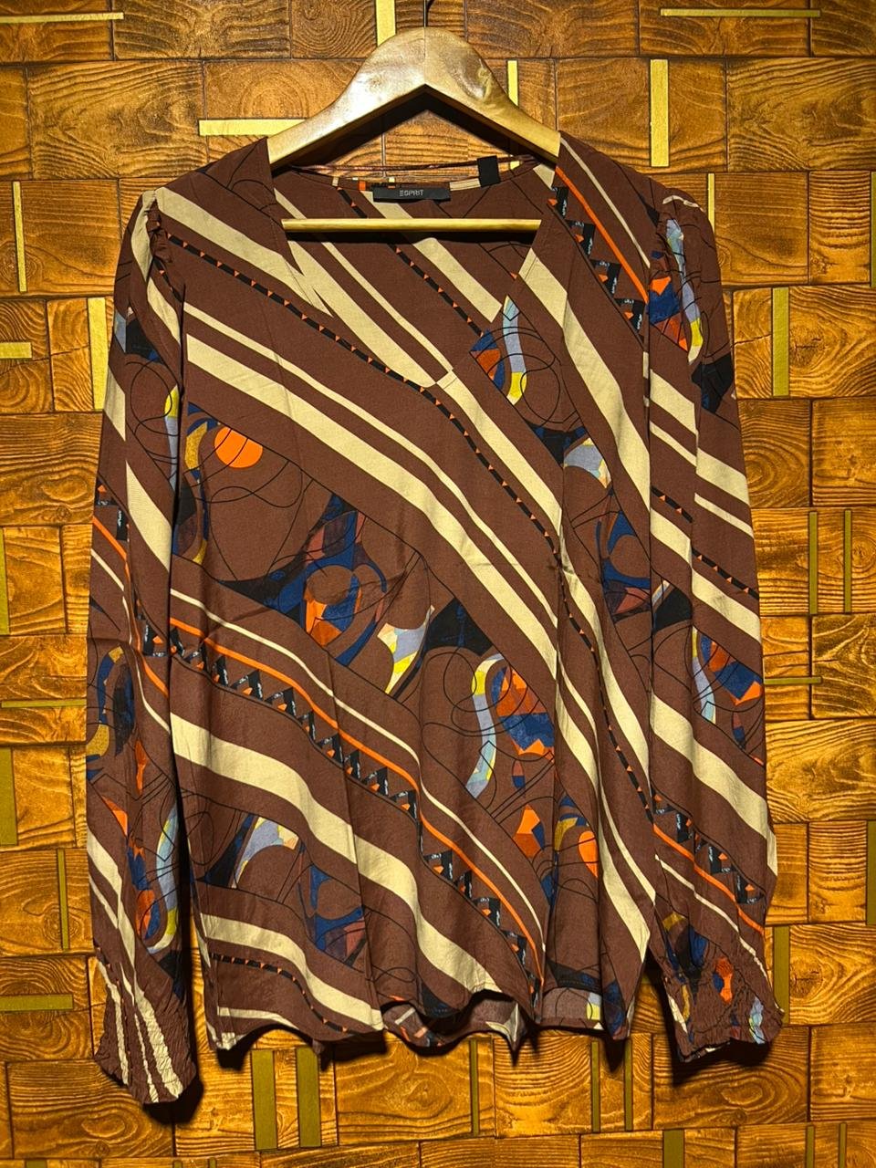 Short top medium chiffon chest 21 length 28