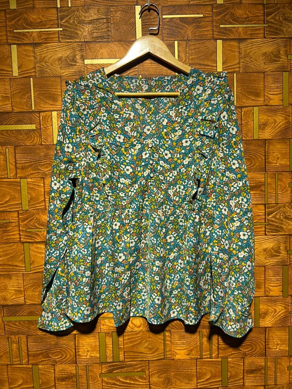 Short top medium chiffon 21 length 26