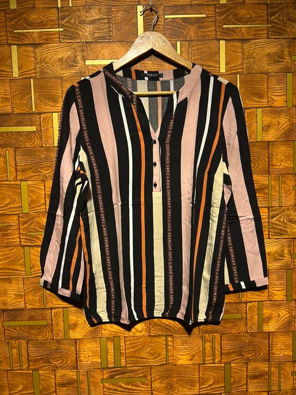 Short top medium linen chest 21 length 26