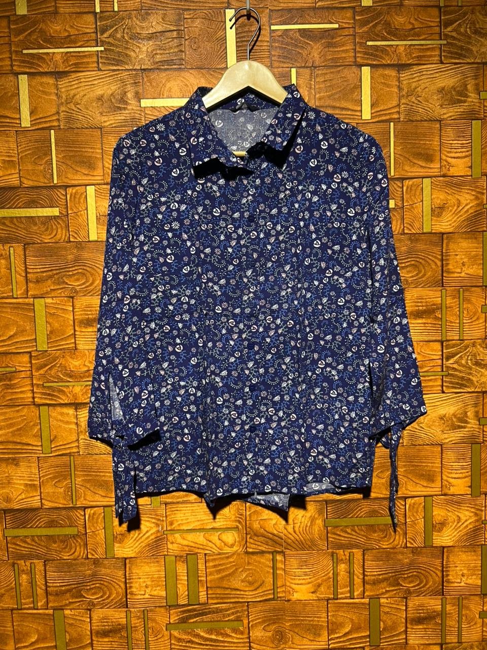 Short top small linen chest 19 length 25