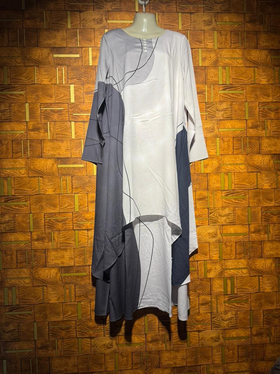 Western Maxie medium chest 222 length 54 silk
