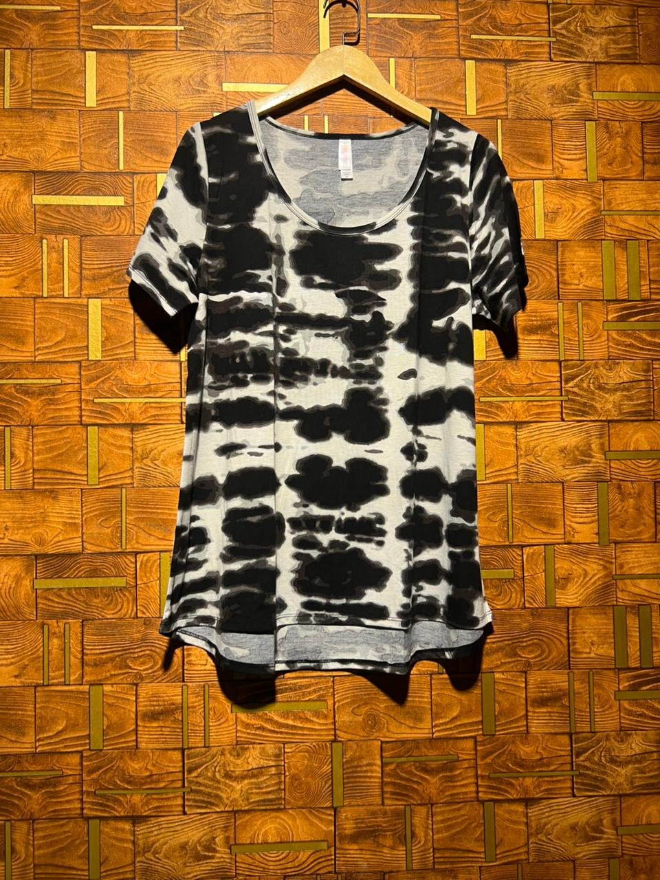 Oversized Casual T-Shirt medium Length 30