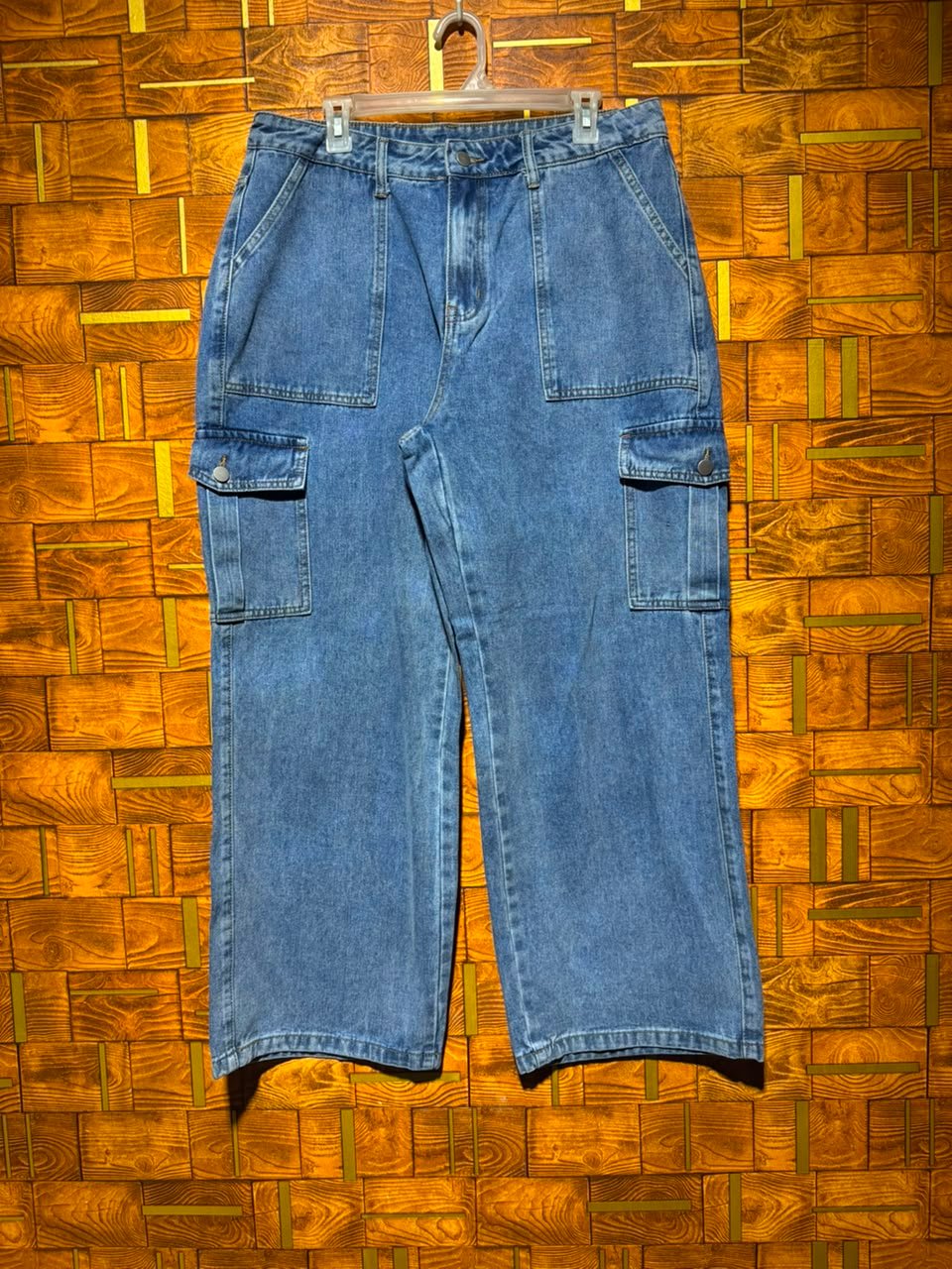 Wide leg Cargo west 36/38 length 42 J.109