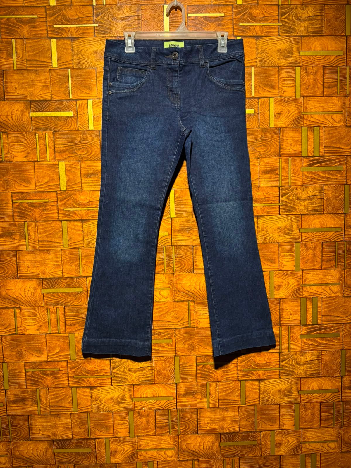 Bell bottom jeans west 32/34 length 37 J.95