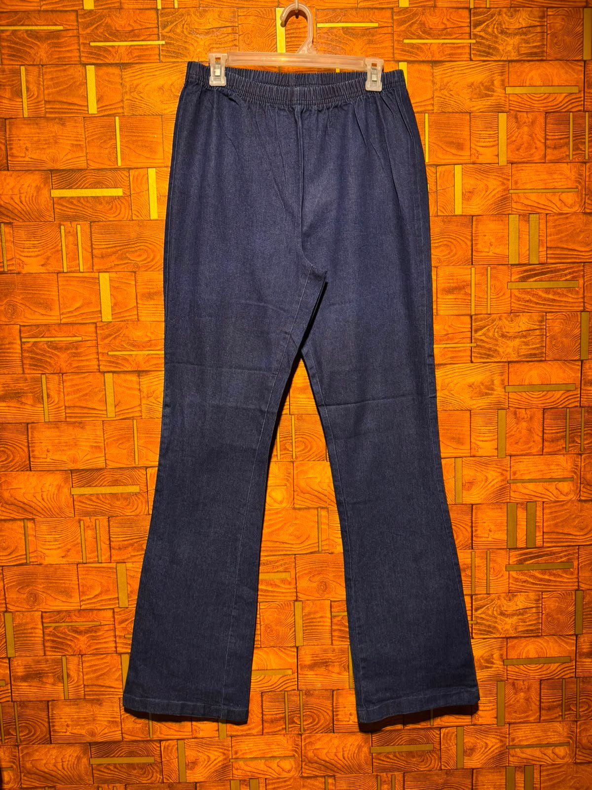 Bell bottom jeans west 30/32 length 45 J.97