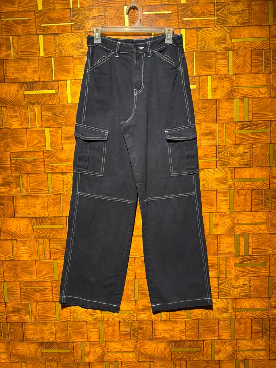 Wide leg Cargo west 30 length 41 J.115