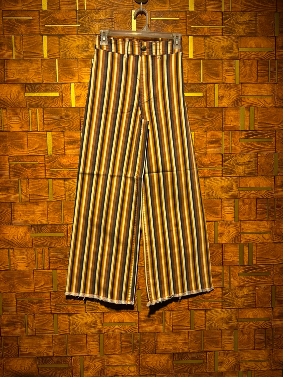 Wide leg jeans west 26 length 38 J.9