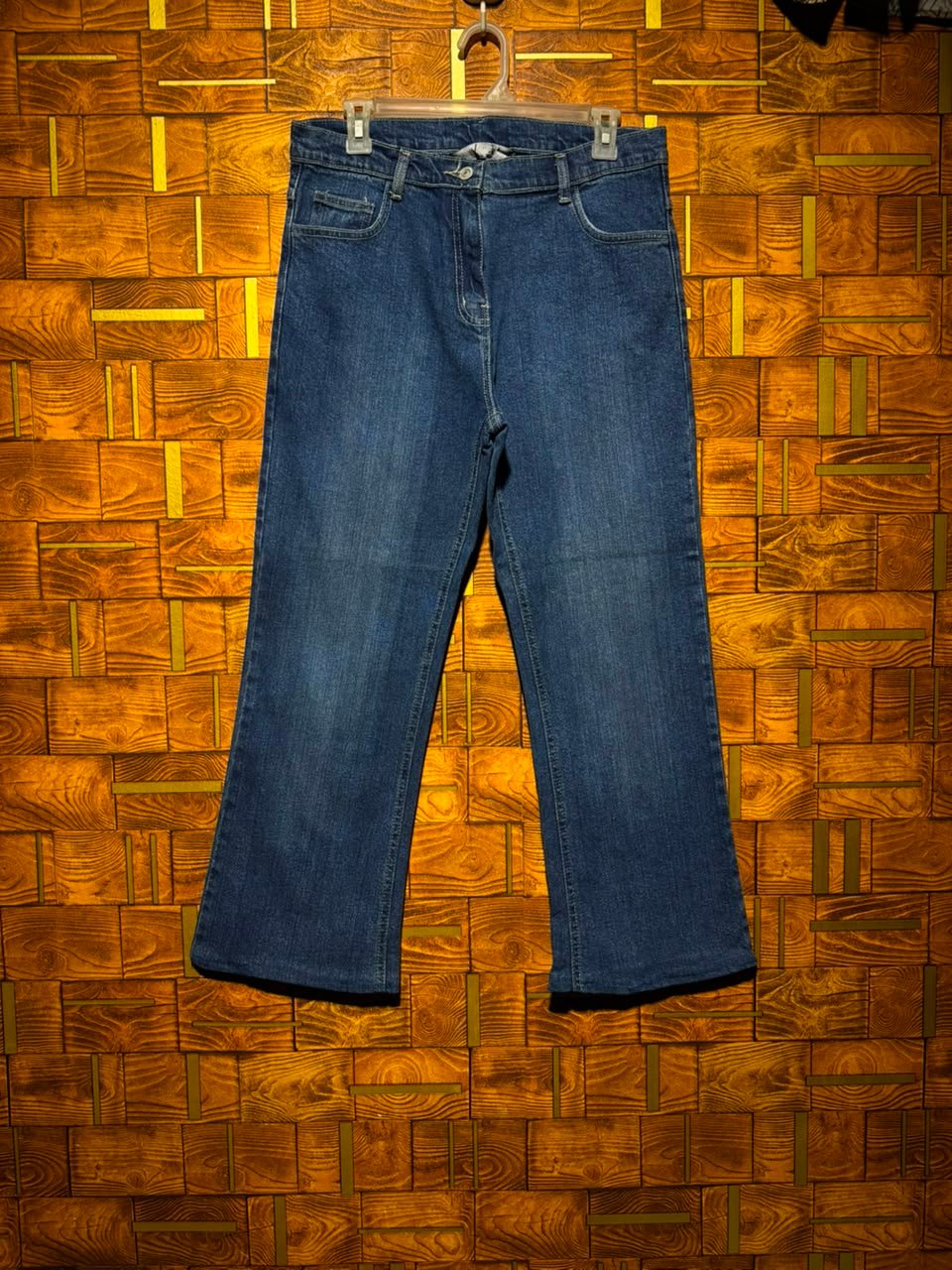 Straight jeans west 32 length 38 J.18