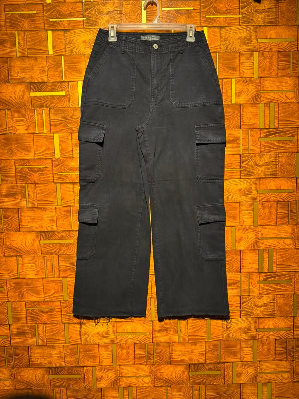 Wide leg Cargo west 28 length 40 J.26