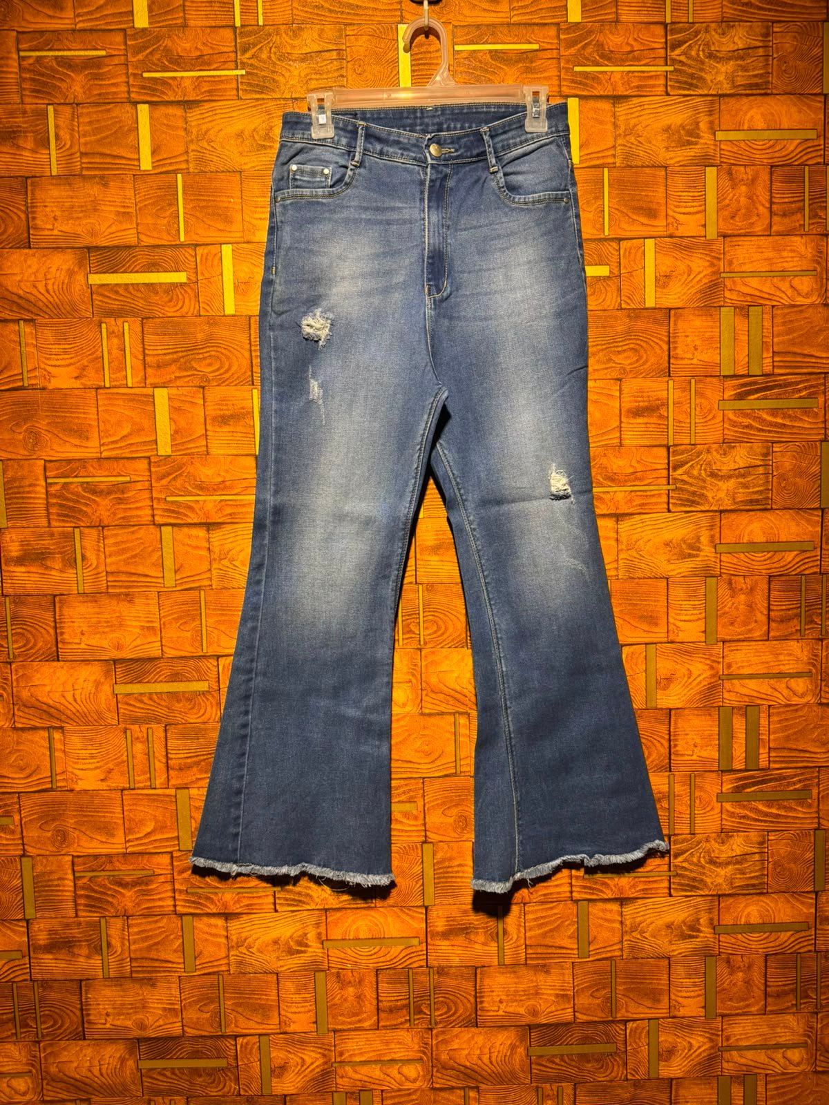 Bell bottom jeans west 30/32 length 40 J.59