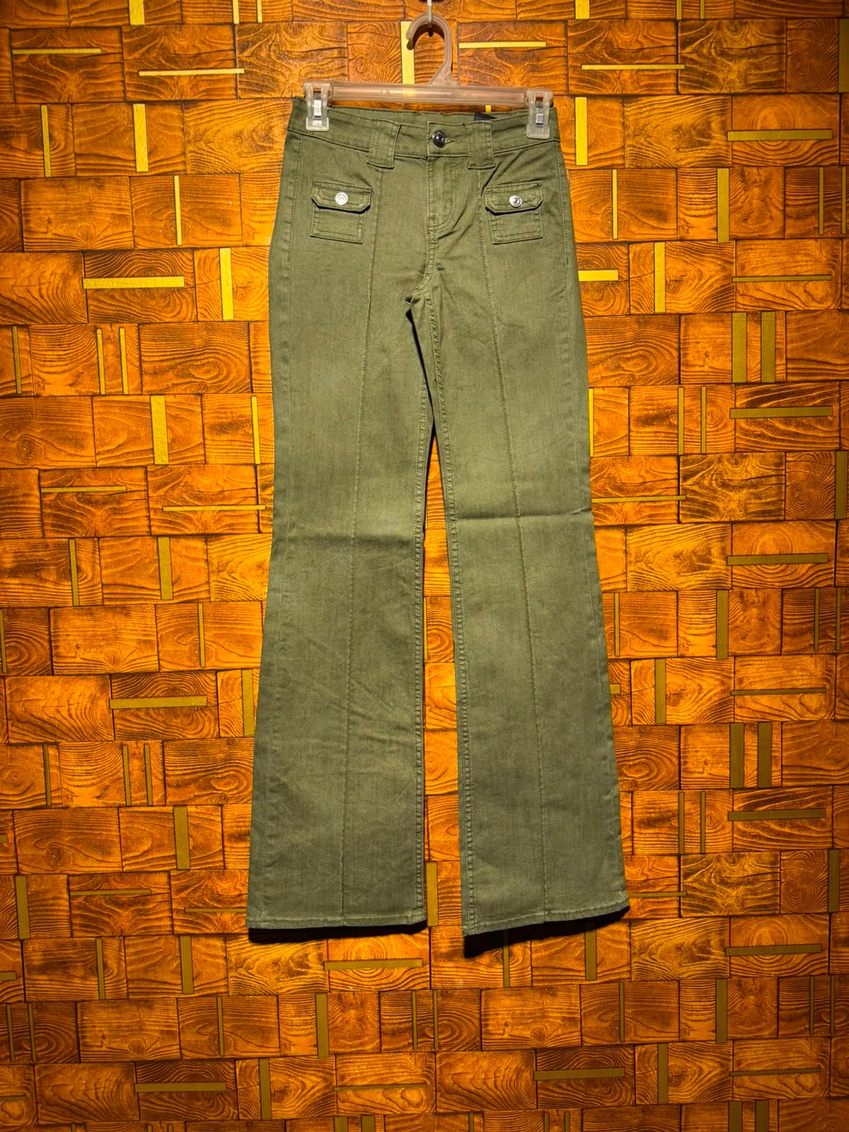 Bell bottom jeans west 26/28 length 40 J.65