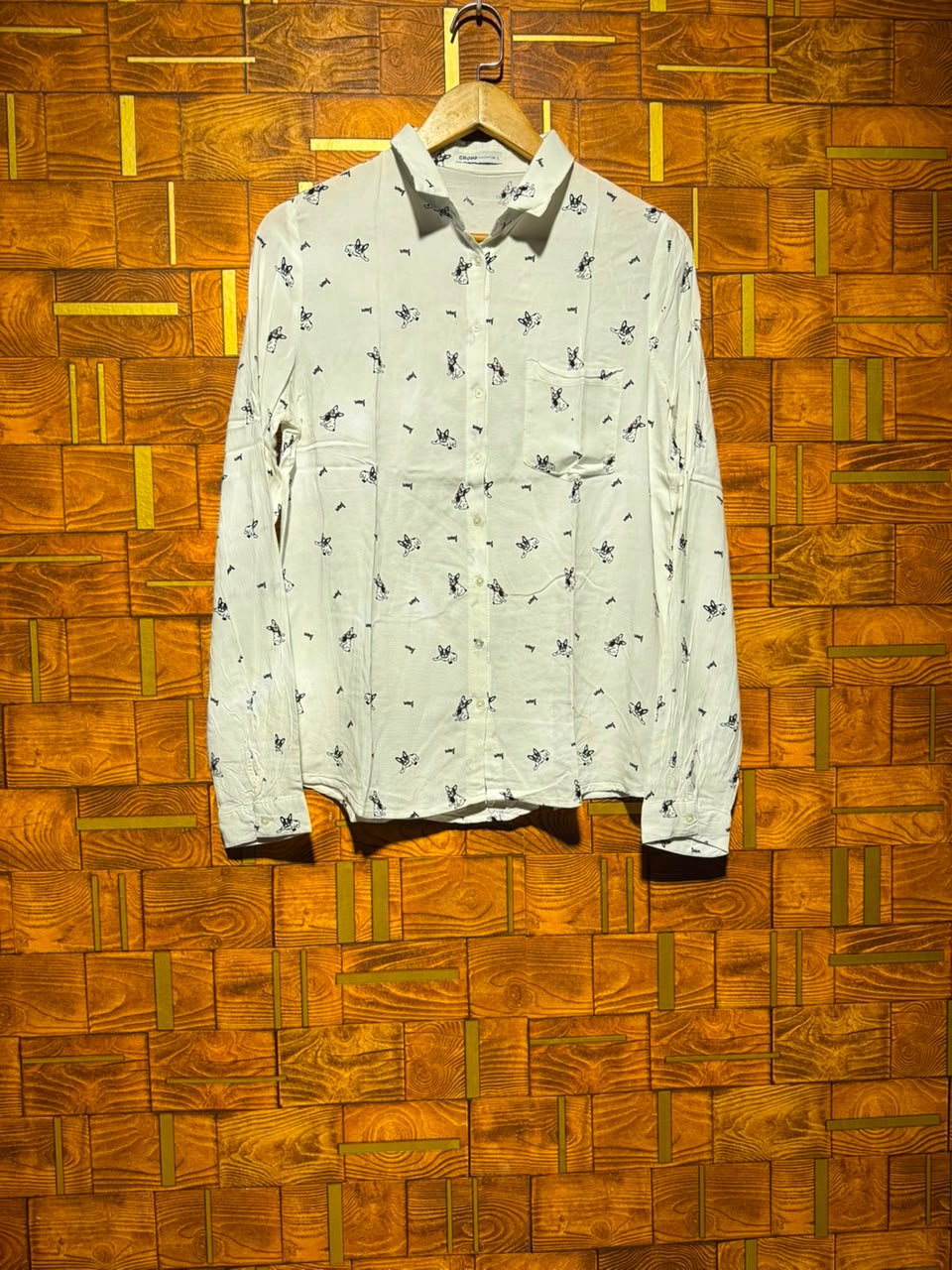 Short top medium chest 20 length 28
Linen