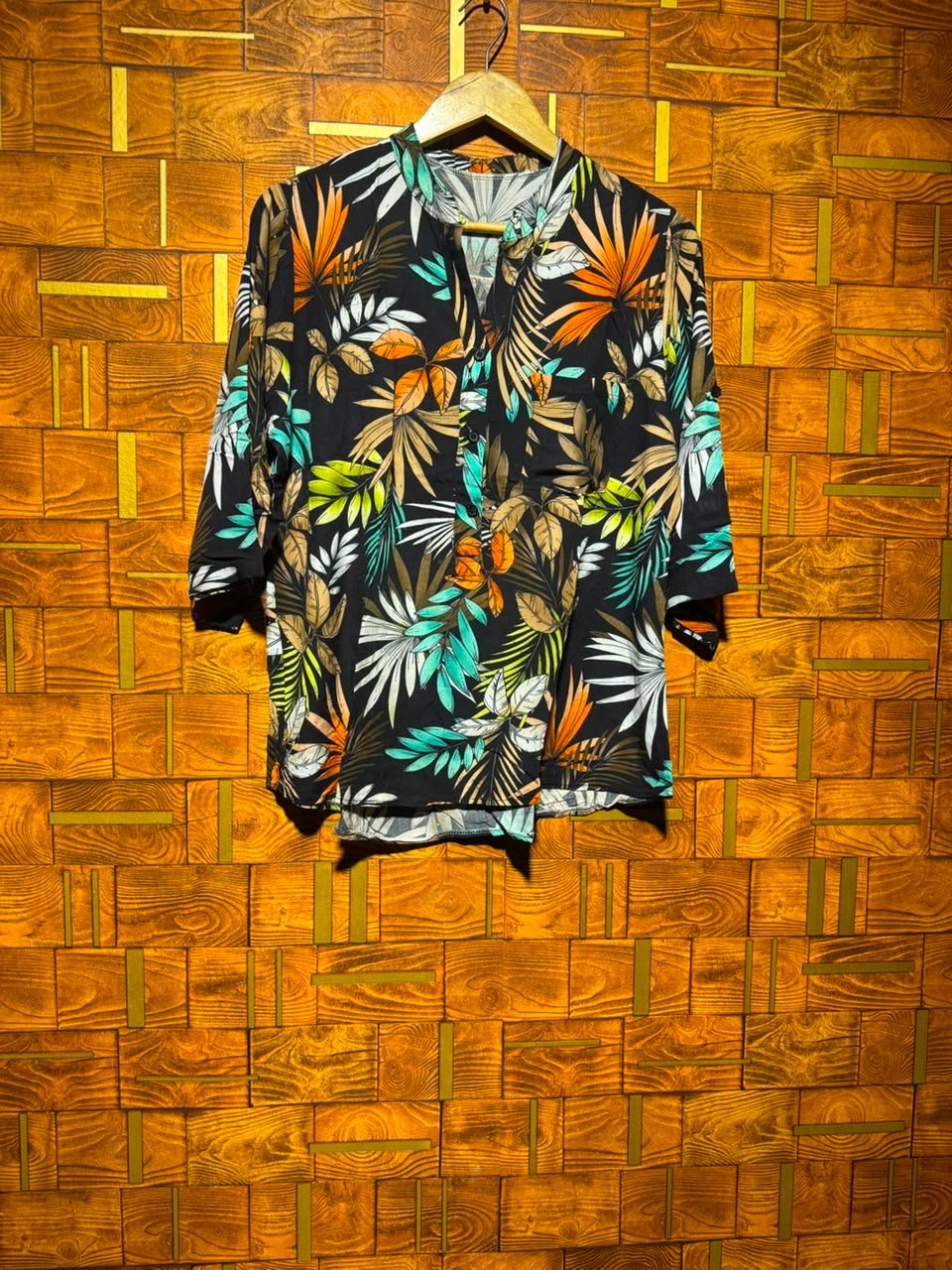 Short top medium chest 21 length 26 linen