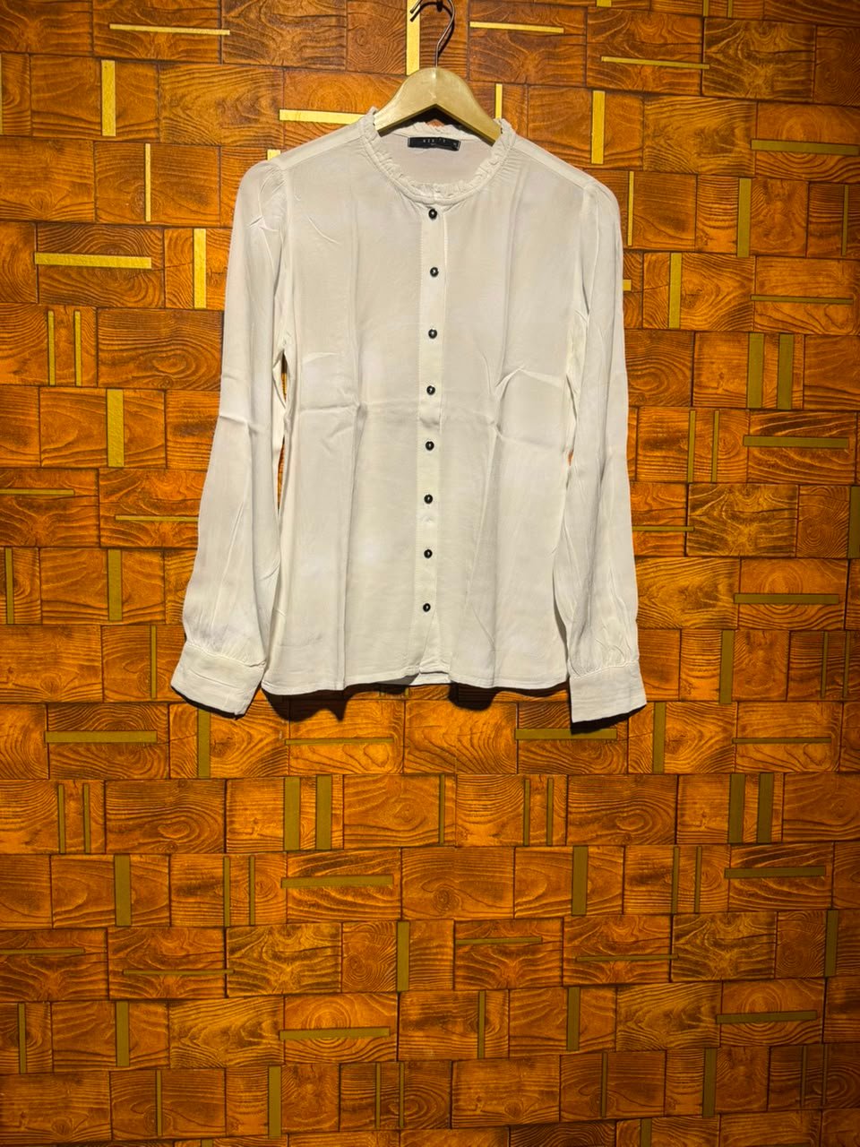 Short top small chest 18 length 24 
Chiffon