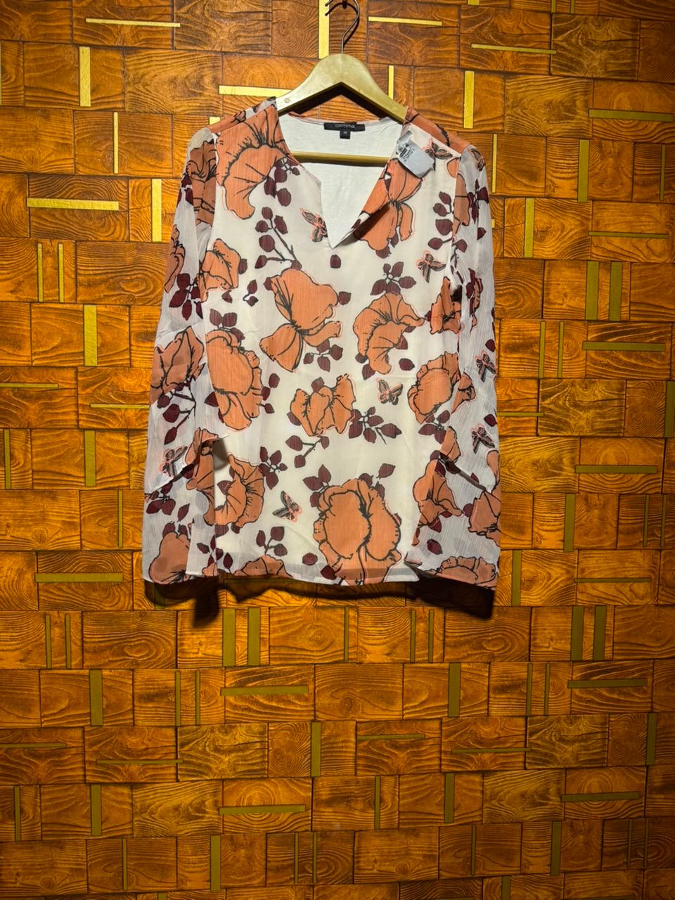 Short top small chest 19 length 25 
Chiffon