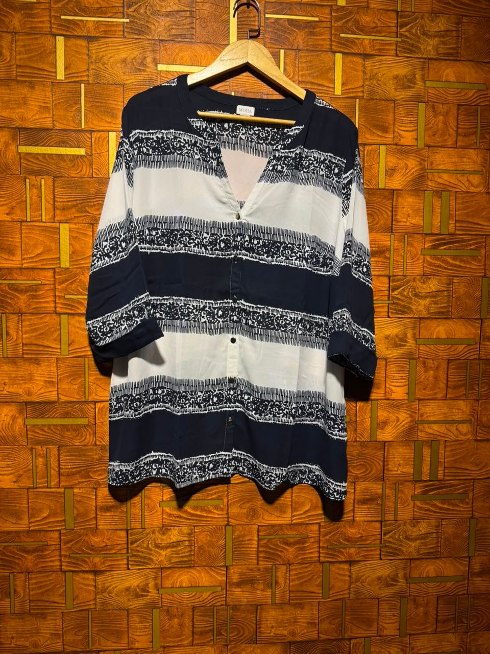Short Top XL chest 26 length 30 chiffon