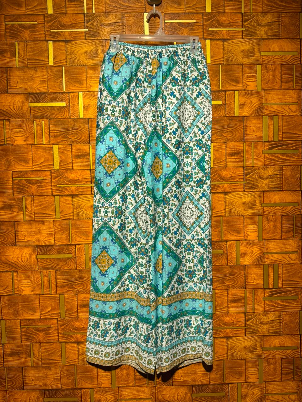 Western plazo west 28/30 length 44
P.42