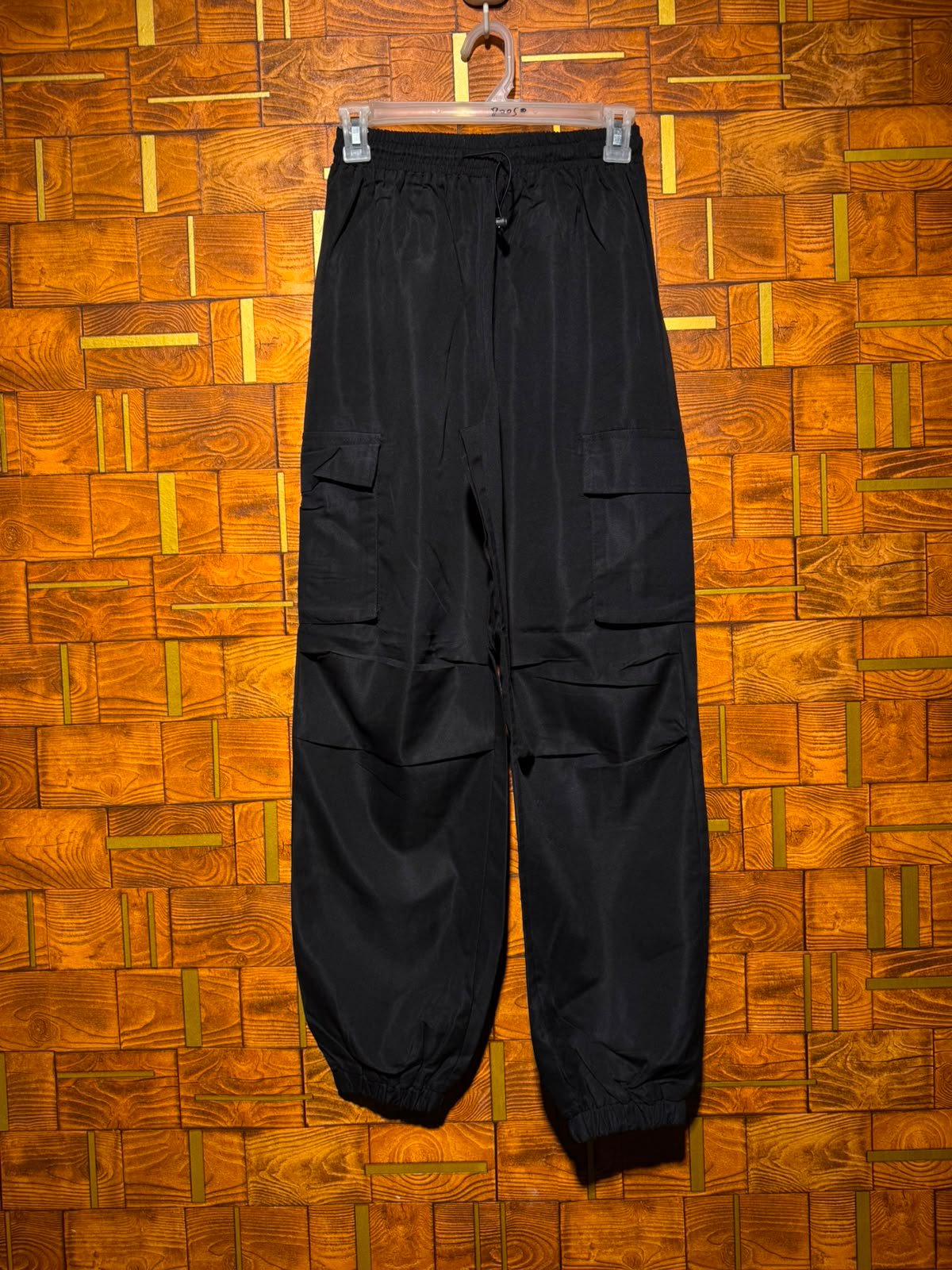 Western cargo west 28 length 40
P.60
