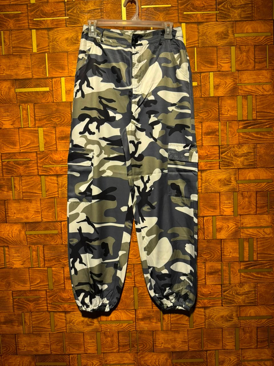 Western cargo west 28 length 40
P.85
